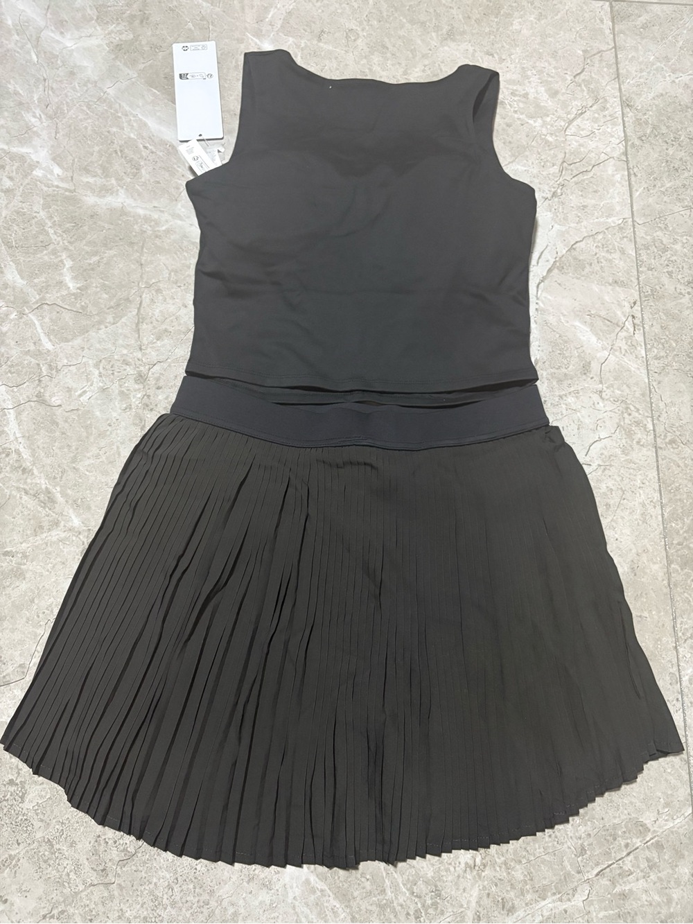 ALO Yoga Black Pleated Skort with Branded Waistband - Picture 5 of 5